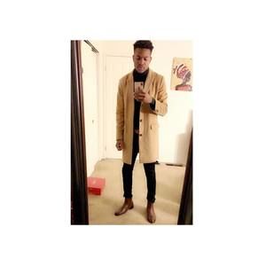 Meet your Posher, José